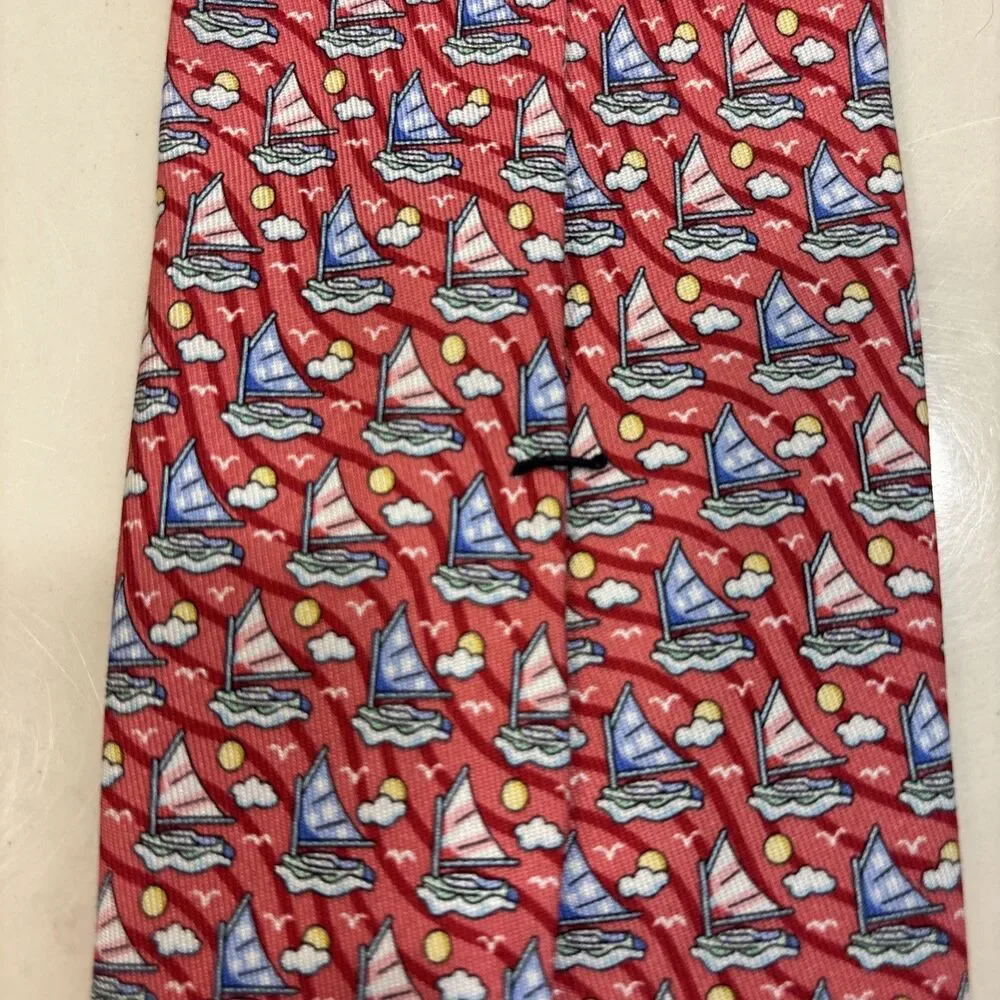Vineyard Vines Sailboat Men's Silk Tie Red Multicolor Preppy Nautical Coastal